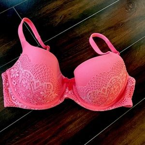 Victoria’s Secret Body By Victoria Bra